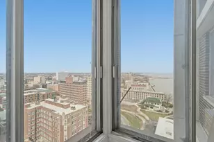 6325 N Sheridan Rd, Chicago, IL 60660 - Photo 5