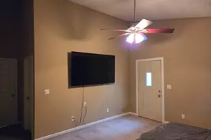 201 E Cleveland St, Heyworth, IL 61745 - Photo 21