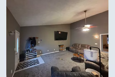 201 E Cleveland Street, Heyworth, IL 61745 - Photo 15