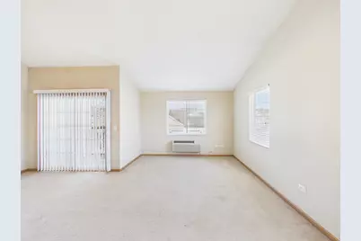 917 Silverstone Drive #917, Carpentersville, IL 60110 - Photo 5