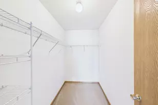 917 Silverstone Dr, Carpentersville, IL 60110 - Photo 21