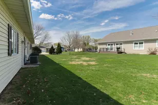 1 Millard Ct, Minier, IL 61759 - Photo 33