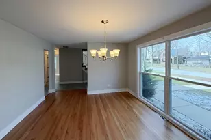 2052 Collett Ln, Flossmoor, IL 60422 - Photo 3