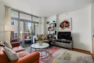 600 N Dearborn St, Chicago, IL 60610 - Photo 3