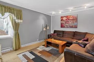 5022 S Leclaire Ave, Chicago, IL 60638 - Photo 3