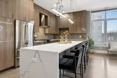 3518 W Wolfram Street #2, Chicago, IL 60618 - Photo 9