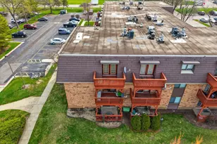 1895 Tall Oaks Dr, Aurora, IL 60505 - Photo 25