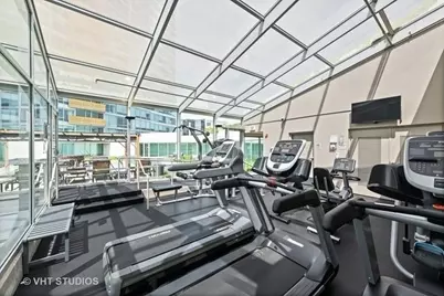 1720 Maple Avenue #409, Evanston, IL 60201 - Photo 17