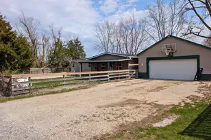 2434 E 2350th Rd, Marseilles, IL 61341 - Photo 1