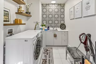 21 N May St, Chicago, IL 60607 - Photo 45