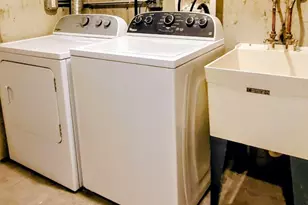 1440 E 72nd St, Chicago, IL 60619 - Photo 23