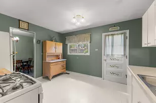 229 Illinois St, Park Forest, IL 60466 - Photo 9