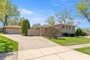 229 Illinois St, Park Forest, IL 60466 - Photo 3