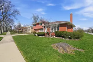 18441 Marshfield Ave, Homewood, IL 60430 - Photo 3