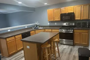 527 Driftwood Ln, Harvard, IL 60033 - Photo 3