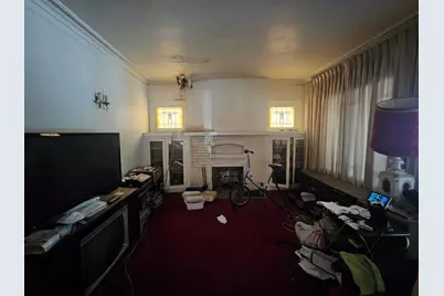 8028 S Bennett Avenue, Chicago, IL 60617 - Photo 3