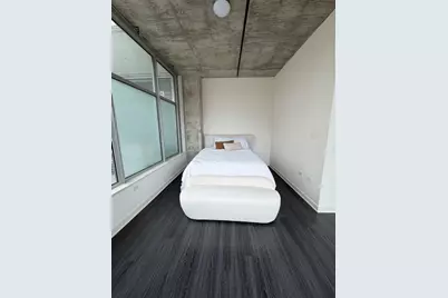 50 E 16th Street #415, Chicago, IL 60616 - Photo 17