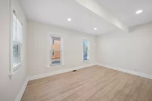 323 S Hale St, Wheaton, IL 60187 - Photo 15