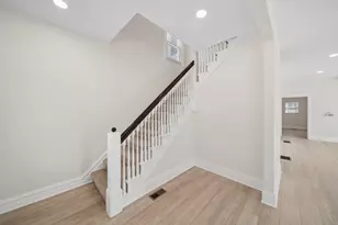 323 S Hale St, Wheaton, IL 60187 - Photo 11