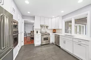 2409 The Strand, Northbrook, IL 60062 - Photo 13