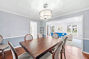 2409 The Strand, Northbrook, IL 60062 - Photo 7