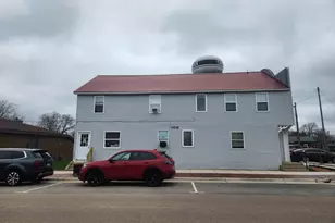 106 W Comanche Ave, Shabbona, IL 60550 - Photo 1