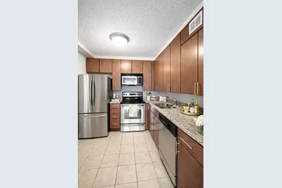 30 E Huron Street #2510, Chicago, IL 60611 - Photo 7