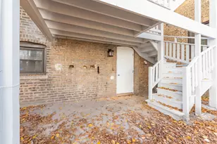 1122 W Addison St, Chicago, IL 60613 - Photo 13