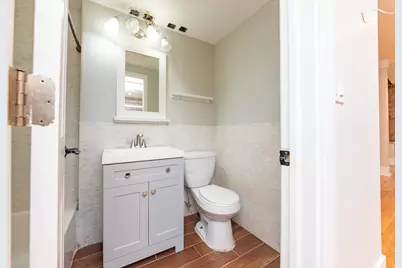 1122 W Addison Street #GRD, Chicago, IL 60613 - Photo 11