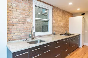 1122 W Addison St, Chicago, IL 60613 - Photo 3