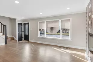 600 E 87th Pl, Chicago, IL 60619 - Photo 9