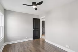 600 E 87th Pl, Chicago, IL 60619 - Photo 17