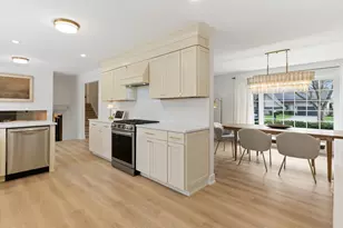 1205 Chateaugay Ave, Naperville, IL 60540 - Photo 17