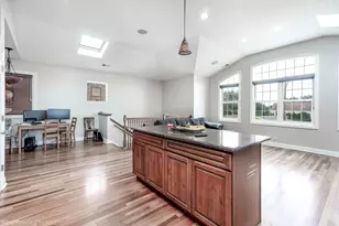 6140 W Gunnison St, Chicago, IL 60630 - Photo 5