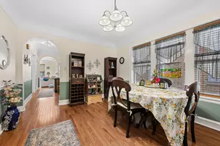 7918 Karlov Ave, Skokie, IL 60076 - Photo 5