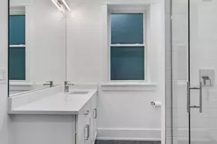 653 W Wrightwood Ave, Chicago, IL 60614 - Photo 5