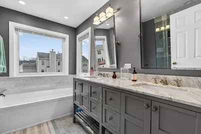 5285 Shotkoski Drive, Hoffman Estates, IL 60192 - Photo 17