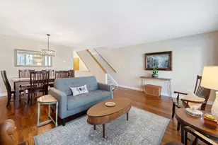 110 Bishop Quarter Ln, Oak Park, IL 60302 - Photo 7
