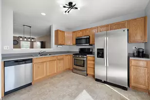 1643 Sandcastle Ln, Pingree Grove, IL 60140 - Photo 7