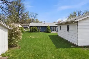 200 Ramona Ave, Rochelle, IL 61068 - Photo 5