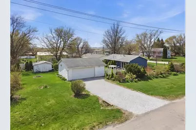 200 Ramona Avenue, Rochelle, IL 61068 - Photo 3