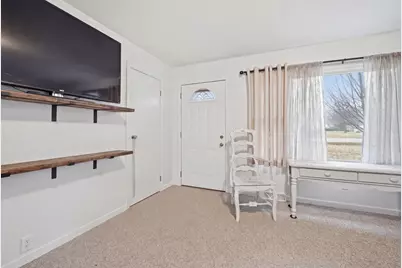 200 Ramona Avenue, Rochelle, IL 61068 - Photo 7