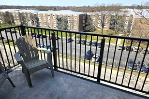 9701 N Dee Rd, Niles, IL 60714 - Photo 15