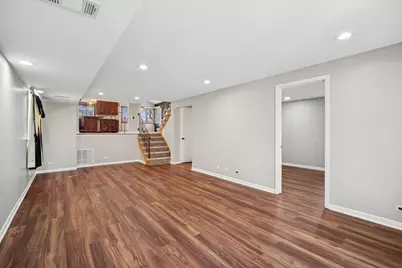 9249 Kildare Avenue, Skokie, IL 60077 - Photo 7