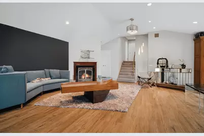 9249 Kildare Avenue, Skokie, IL 60077 - Photo 3