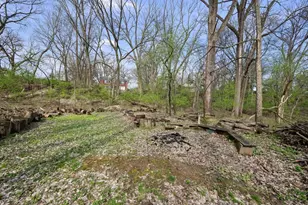 1031 27th St, Moline, IL 61265 - Photo 5