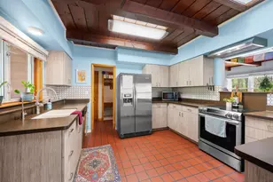 1031 27th St, Moline, IL 61265 - Photo 21