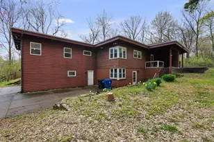 1031 27th St, Moline, IL 61265 - Photo 7