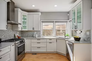 8938 Keeler Ave, Skokie, IL 60076 - Photo 11