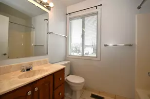 358 Thistle Dr, Bolingbrook, IL 60490 - Photo 13